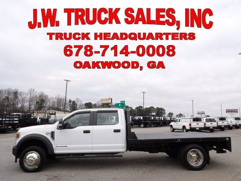 Used 2022 Ford F550 4x4 Crew Cab Super Duty w/ Power Equipment Group image 2