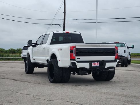 Used 2026 Ford F450 Platinum w/ FX4 Off-Road Package AWD/4WD image 5