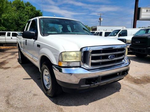 Used 2003 Ford F250 XLT image 4