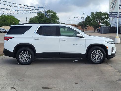 Used 2023 Chevrolet Traverse LT image 8