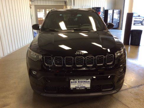 New 2026 Jeep Compass Latitude AWD/4WD image 8