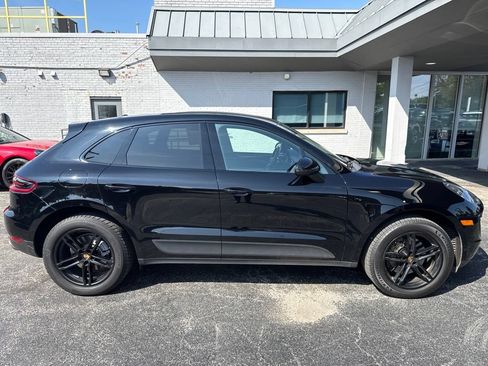 Used 2017 Porsche Macan S AWD/4WD image 6