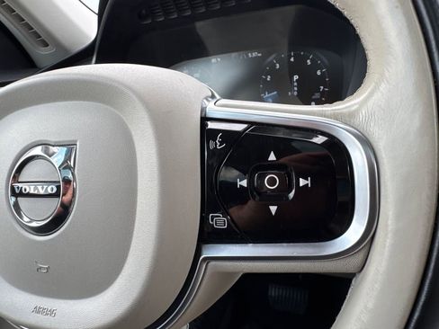 Used 2016 Volvo XC90 T5 Momentum image 26