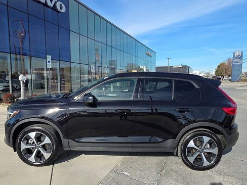 New 2026 Volvo XC40 B4 Plus w/ Protection Package Premier FWD image 16