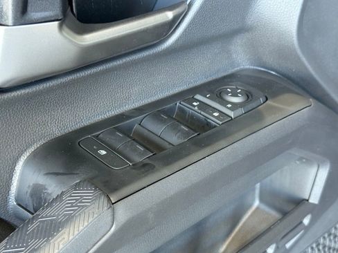 New 2025 Toyota Tacoma TRD Off-Road image 15