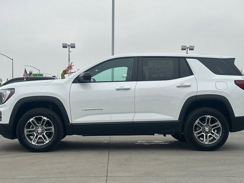 New 2025 GMC Terrain Elevation image 3