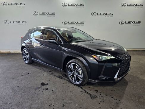 New 2026 Lexus UX 300h FWD image 3