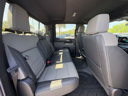 New 2026 Chevrolet Silverado 2500 ZR2 AWD/4WD image 21