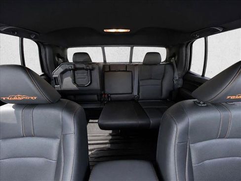 Used 2025 Honda Ridgeline TrailSport image 21