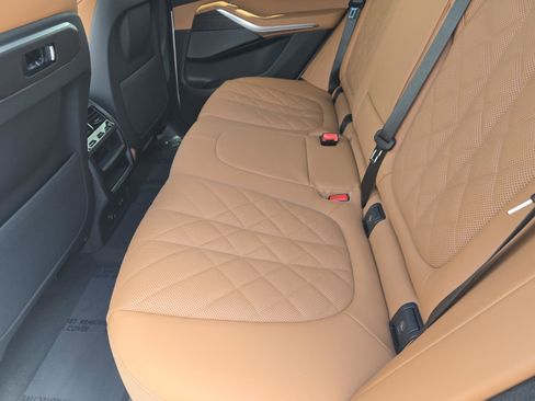 New 2026 BMW X5 xDrive40i w/ M Sport Package AWD/4WD image 13