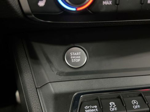 Used 2020 Audi Q3 2.0T Prestige w/ Prestige Package image 26