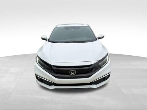 Used 2019 Honda Civic Touring image 8