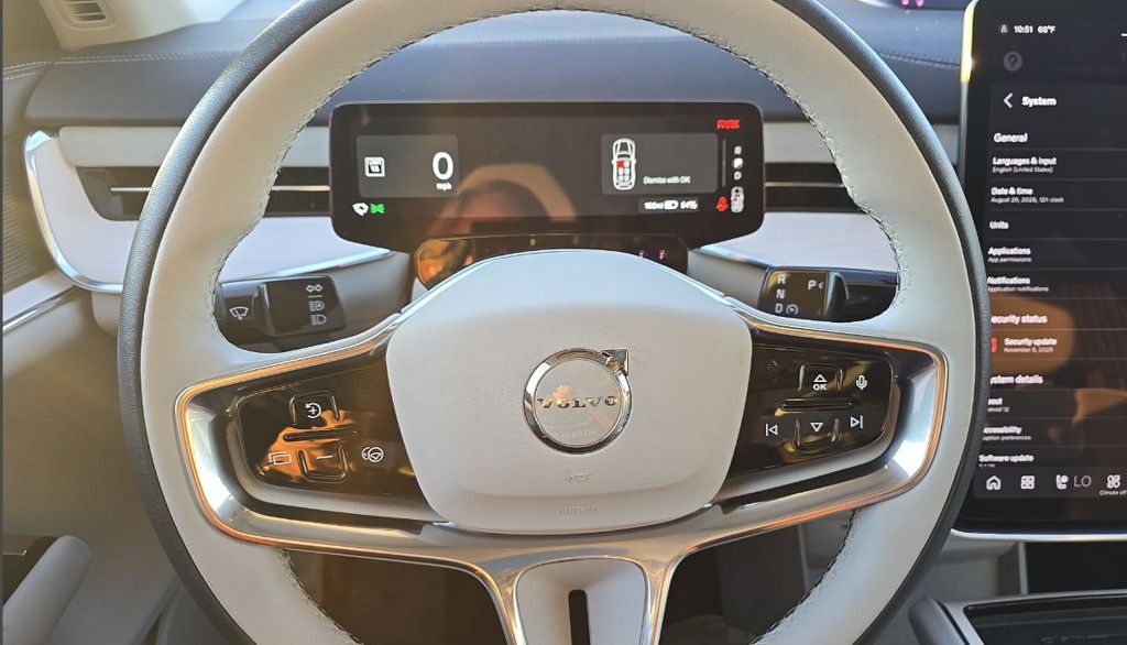 Used 2025 Volvo EX90 Ultra AWD/4WD image 15
