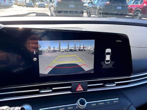 Used 2023 Hyundai Elantra Limited w/ Cargo Package image 13