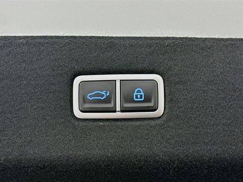 Used 2024 Hyundai Ioniq 6 SEL AWD/4WD image 31