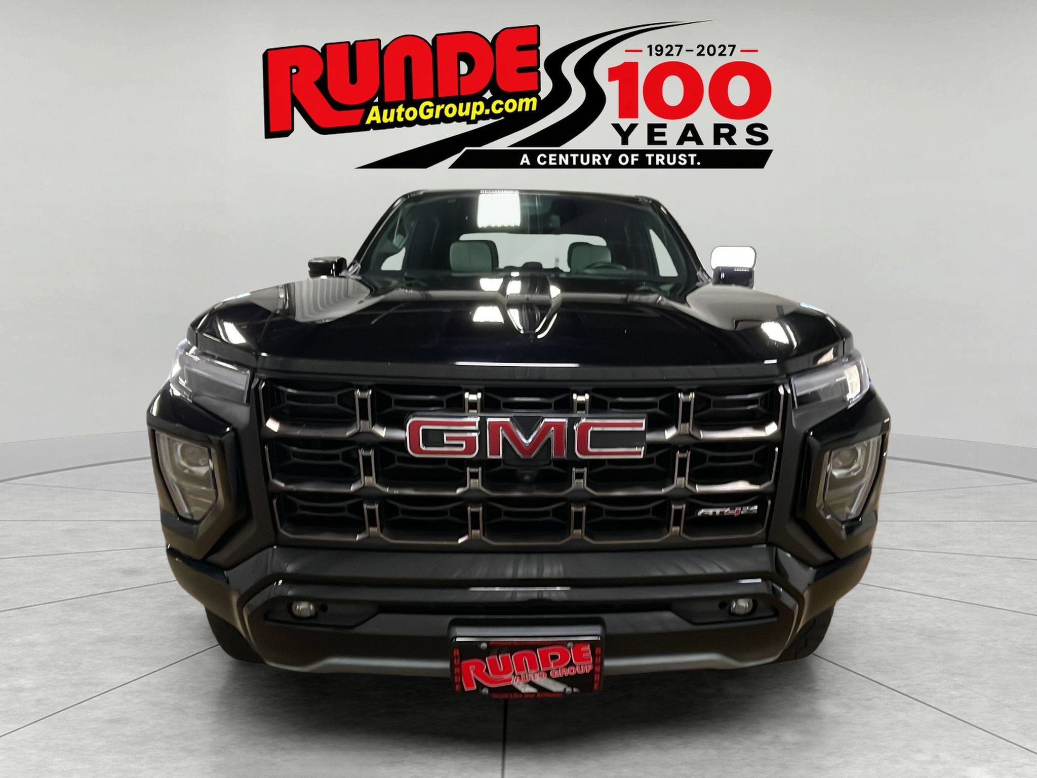 Used 2024 GMC Canyon AT4X AWD/4WD image 8