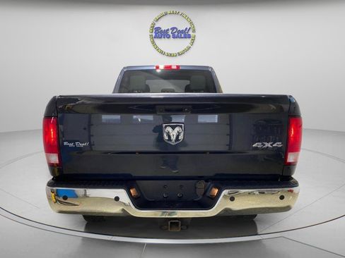 Used 2016 RAM 2500 Tradesman w/ Chrome Appearance Group AWD/4WD image 3