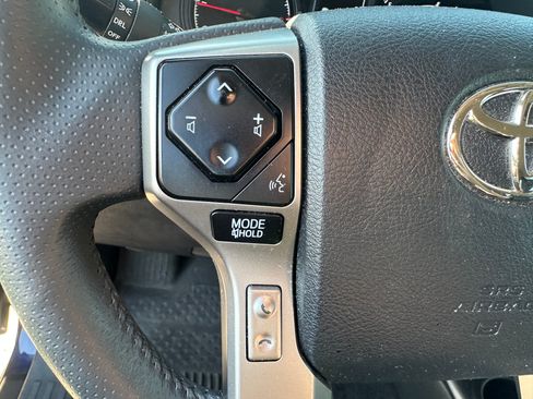 Used 2023 Toyota 4Runner SR5 AWD/4WD image 15