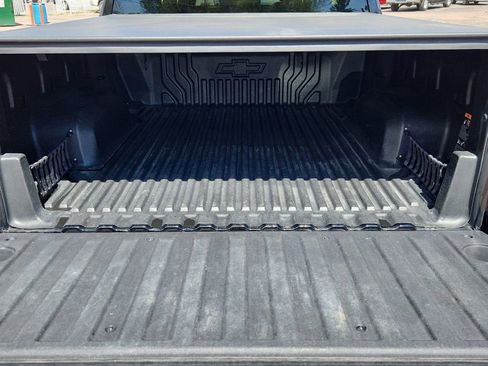 Used 2023 Chevrolet Silverado 1500 LT image 17