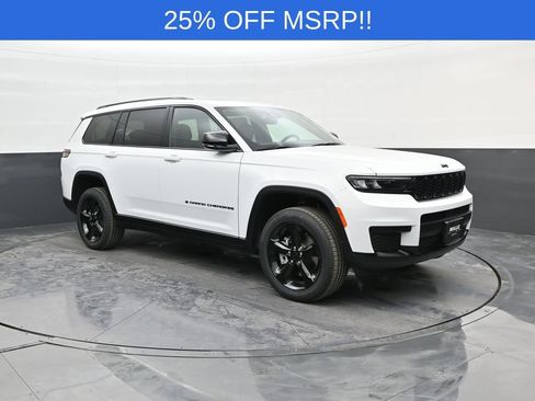 New 2025 Jeep Grand Cherokee L Altitude AWD/4WD image 1