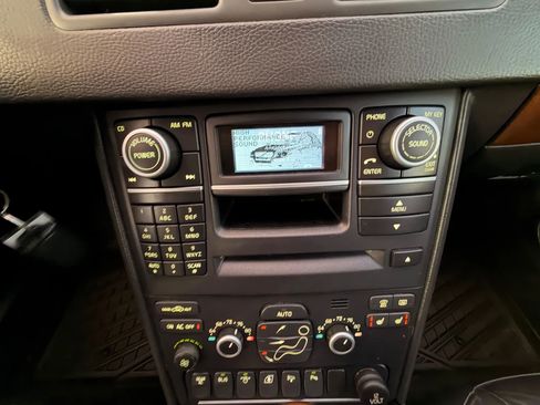 Used 2014 Volvo XC90 3.2 image 35