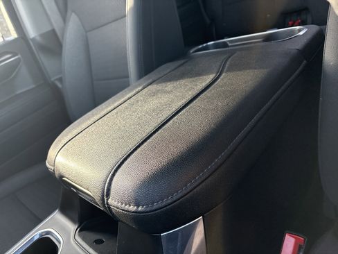 Used 2023 Chevrolet Silverado 1500 LT Trail Boss w/ Protection Package image 31