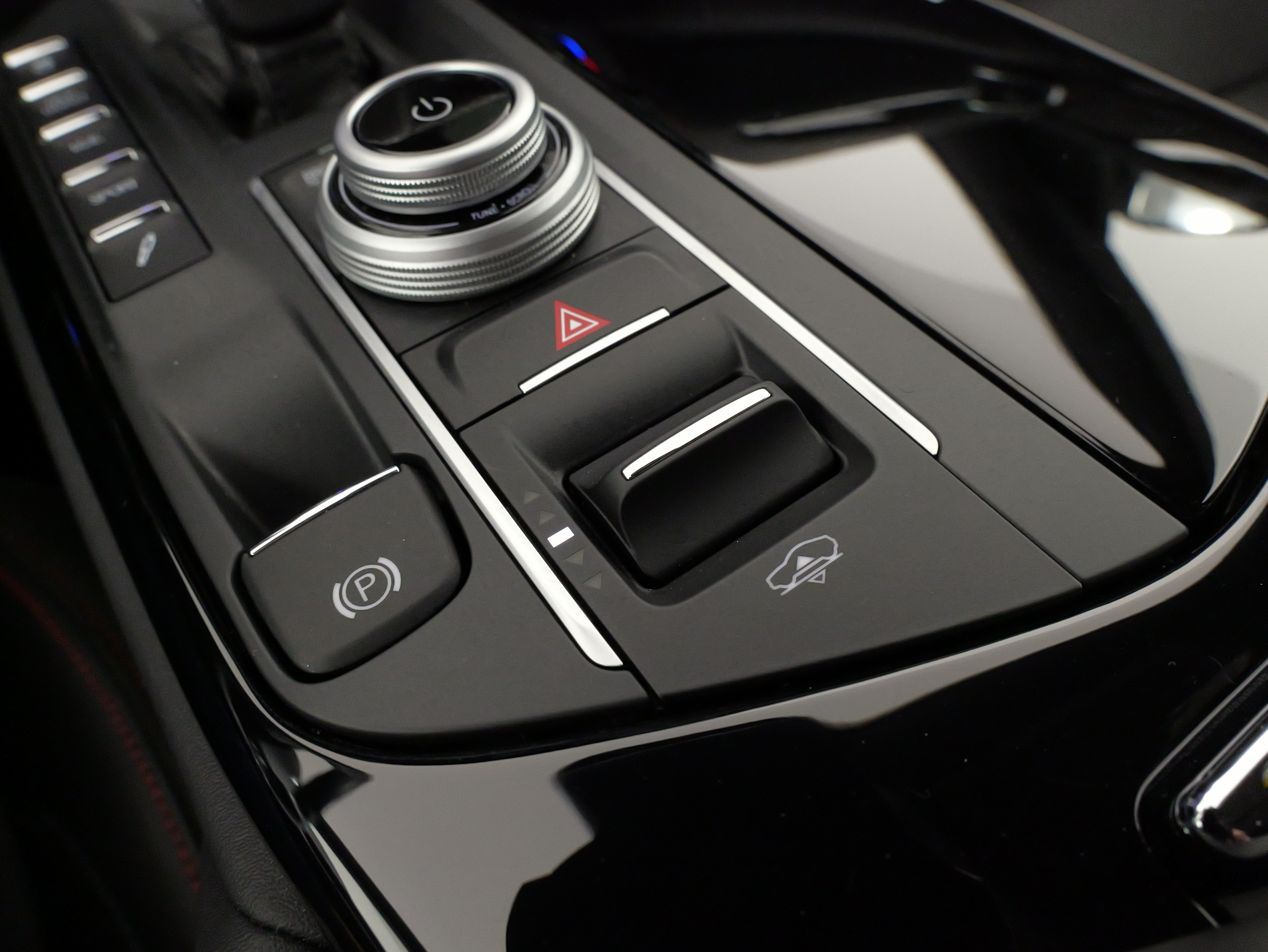 Used 2024 Maserati Levante GT Ultima AWD/4WD image 60