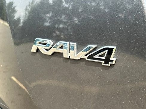 Used 2018 Toyota RAV4 LE w/ All Weather Liner Package AWD/4WD image 14