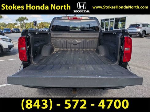 Used 2016 Chevrolet Colorado LT w/ Midnight Edition AWD/4WD image 16