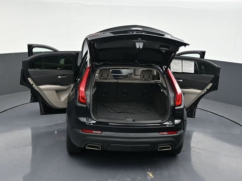 Used 2022 Cadillac XT4 Luxury w/ Driver Awareness Package image 33