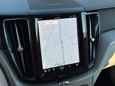 Used 2025 Volvo XC60 B5 Ultra w/ Protection Package Premier image 37