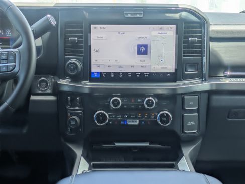 Certified 2025 Ford F250 Lariat w/ Lariat Ultimate Package AWD/4WD image 46