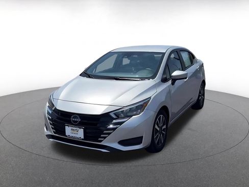 Used 2025 Nissan Versa SV FWD image 7