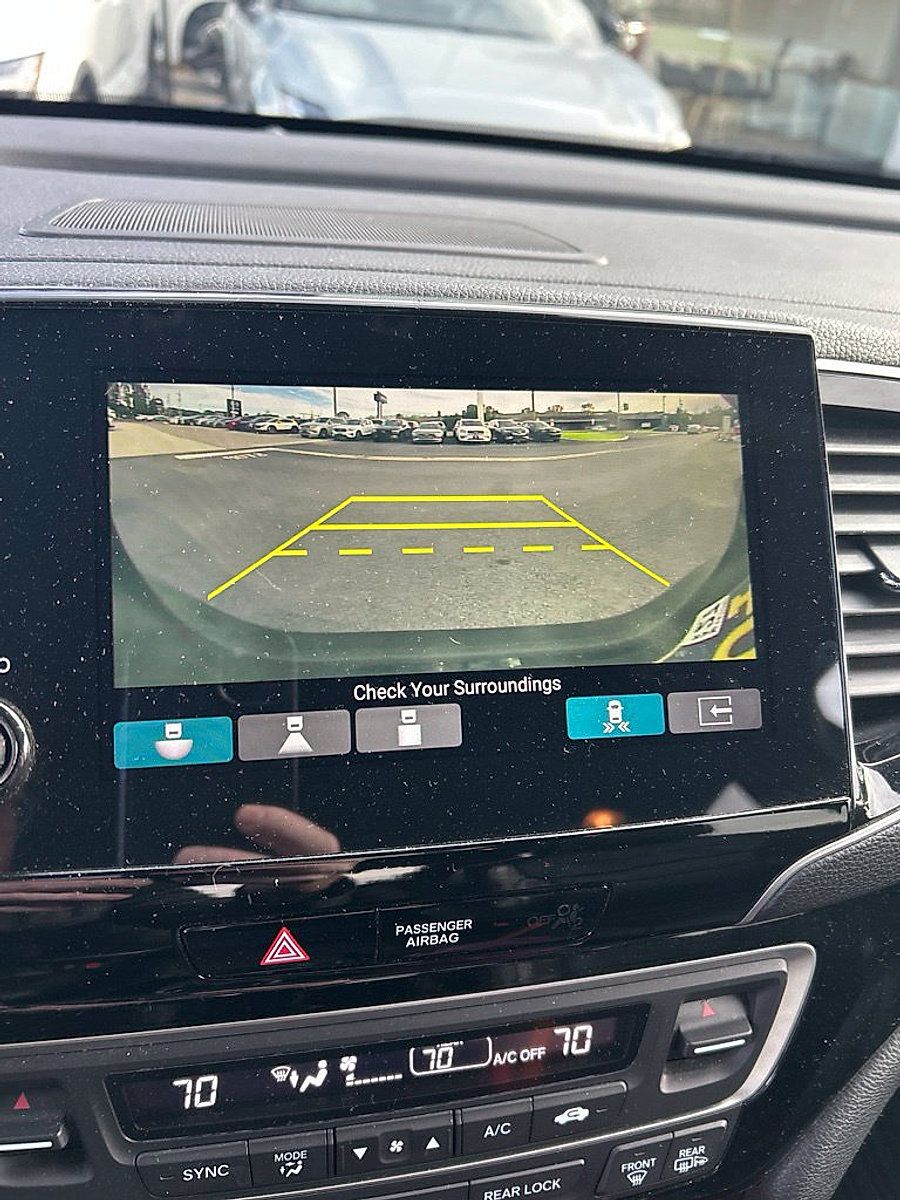 Used 2021 Honda Pilot Black Edition image 5