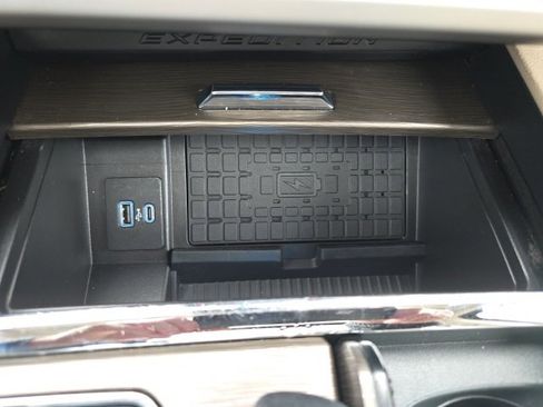 Certified 2024 Ford Expedition Max Limited image 22