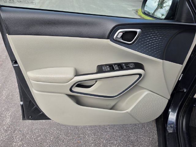 Certified 2024 Kia Soul EX FWD image 16