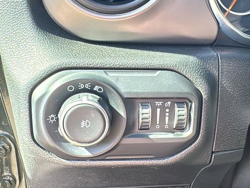 Used 2021 Jeep Wrangler Unlimited Sport AWD/4WD image 8