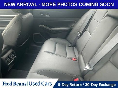 Used 2024 Nissan Altima 2.5 SL FWD image 12