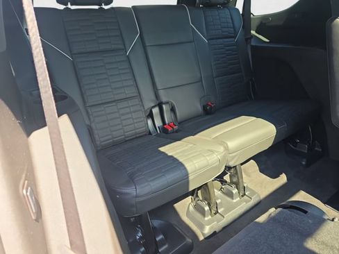 Certified 2025 Cadillac Escalade Sport Platinum AWD/4WD image 12