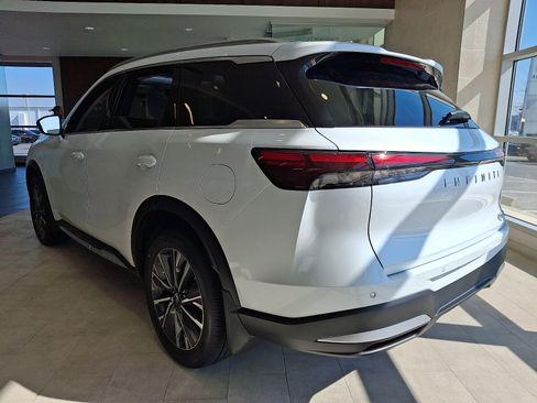 New 2026 INFINITI QX60 Luxe w/ Cargo Package image 4