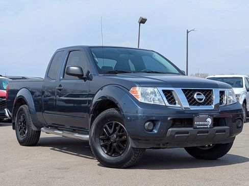 Used 2019 Nissan Frontier SV image 29