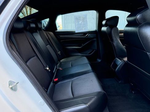 Used 2019 Honda Accord Sport image 17
