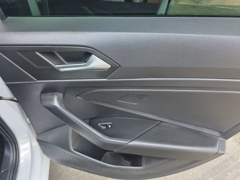 Used 2019 Volkswagen Jetta SE FWD image 24