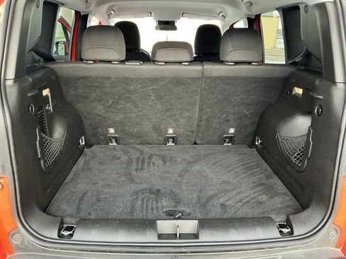 Used 2017 Jeep Renegade Latitude image 43