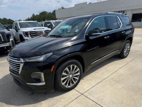 Certified 2023 Chevrolet Traverse Premier w/ LPO, Floor Liner Package image 6