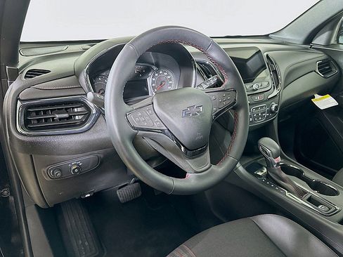 Used 2023 Chevrolet Equinox RS image 9