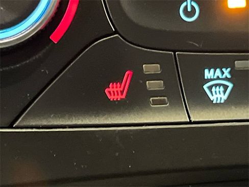 Used 2017 Ford Focus SEL w/ Cold Weather Package image 26