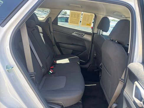 Used 2026 Kia Sportage LX FWD image 25