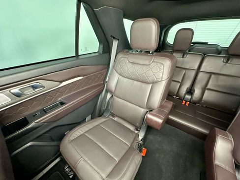Used 2025 Ford Explorer Platinum w/ Ultimate Package RWD image 12