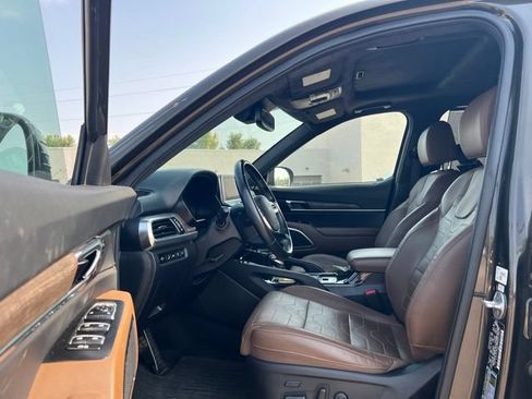 Used 2022 Kia Telluride SX w/ SX Prestige Package AWD/4WD image 28
